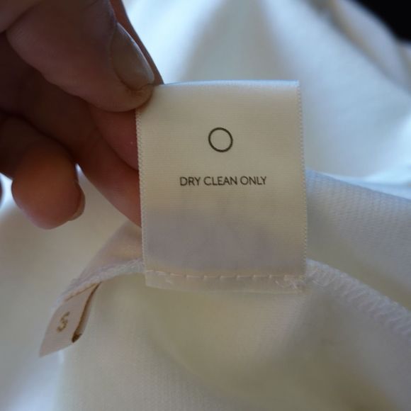 Suzie Kondi The Short Sleeve Stretch Jumpsuit Ivory Size Small NWT - Picture 16 of 16